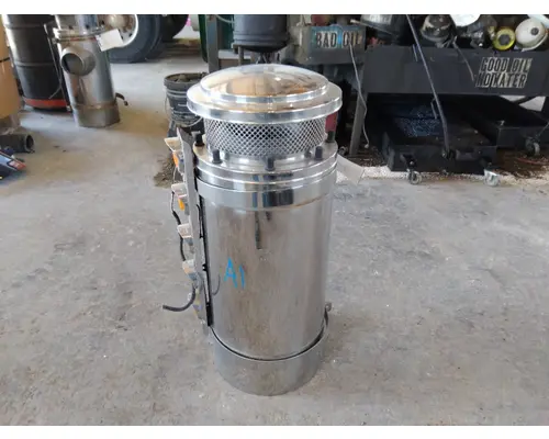 WESTERN STAR 4900 AIR CLEANER