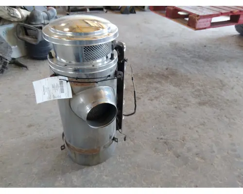 WESTERN STAR 4900 AIR CLEANER