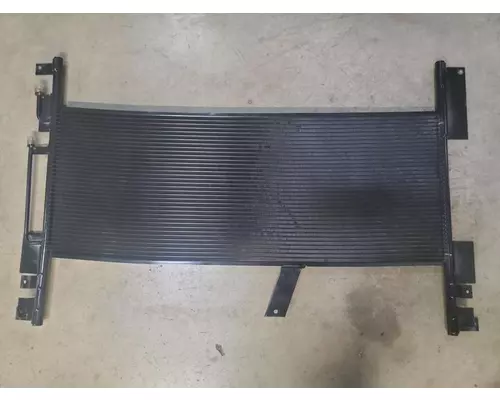 WESTERN STAR 4900 Air Conditioner Condenser