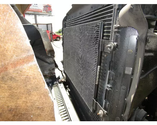 WESTERN STAR 4900 Air Conditioner Condenser