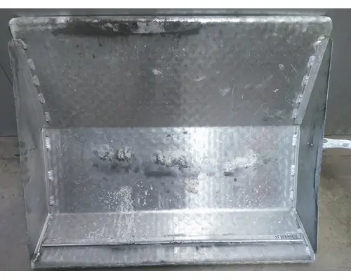 WESTERN STAR 4900 BATTERY BOX COVER