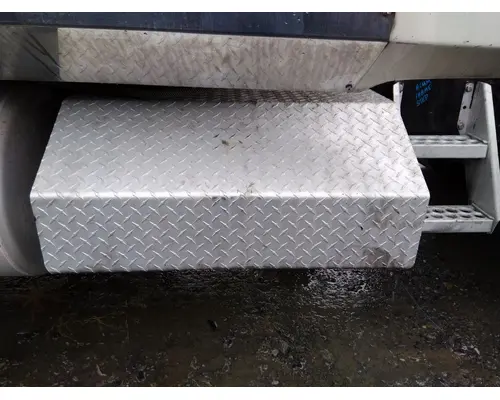 WESTERN STAR 4900 BATTERY BOX COVER