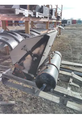 WESTERN STAR 4900 BATTERY BOX