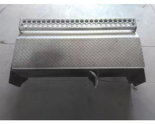 WESTERN STAR 4900 BATTERY BOX