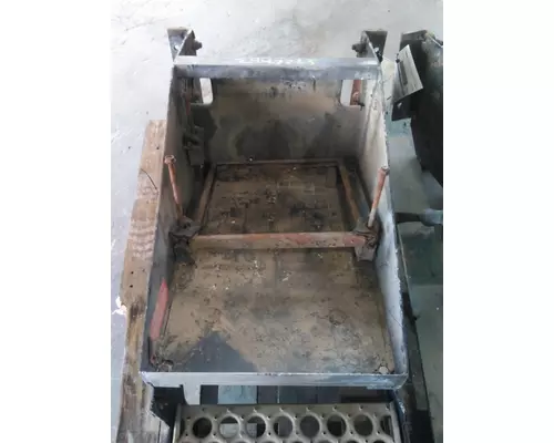 WESTERN STAR 4900 BATTERY BOX