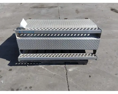 WESTERN STAR 4900 BATTERY BOX