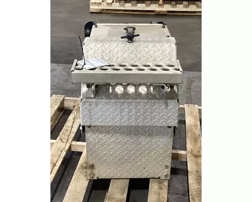 WESTERN STAR 4900 Battery Box