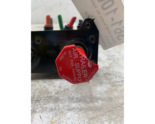 WESTERN STAR 4900 Brake Proportioning Valve