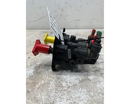 WESTERN STAR 4900 Brake Proportioning Valve