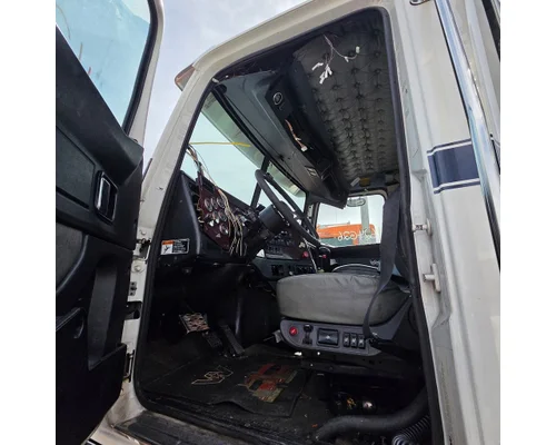 WESTERN STAR 4900 Cab