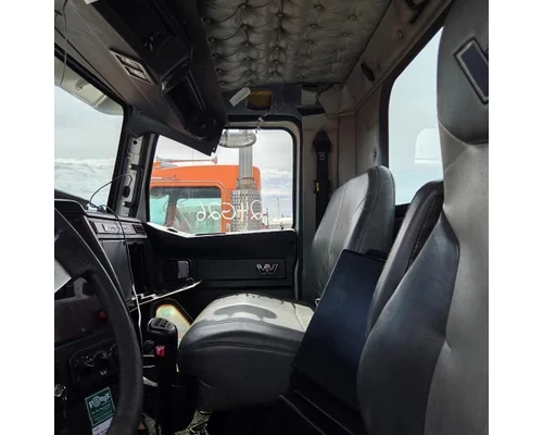 WESTERN STAR 4900 Cab
