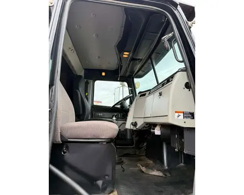 WESTERN STAR 4900 Complete Vehicle