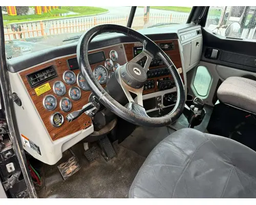 WESTERN STAR 4900 Complete Vehicle