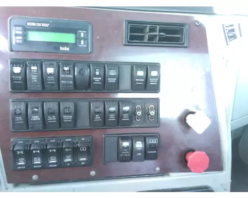 WESTERN STAR 4900 DASH PANEL