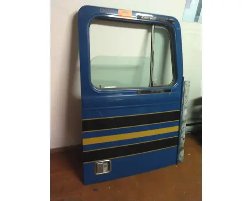 WESTERN STAR 4900 DOOR ASSEMBLY, FRONT