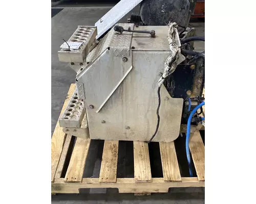 WESTERN STAR 4900 DPF (Diesel Particulate Filter)