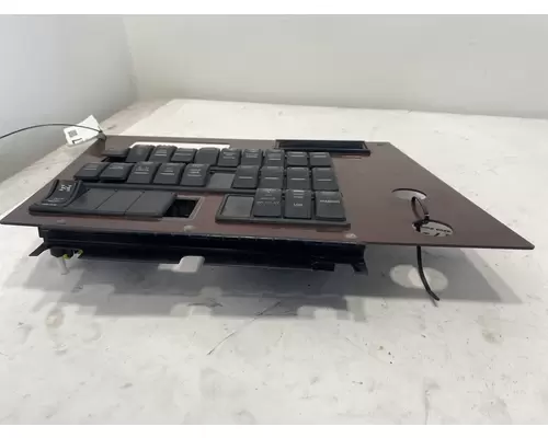 WESTERN STAR 4900 Dash  Console Switch