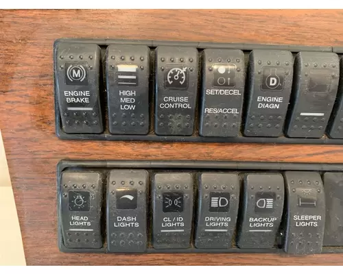 WESTERN STAR 4900 Dash  Console Switch