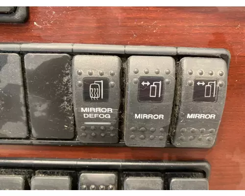 WESTERN STAR 4900 Dash  Console Switch