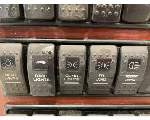 WESTERN STAR 4900 Dash  Console Switch