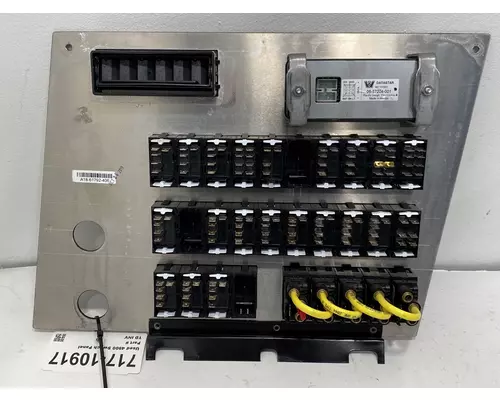 WESTERN STAR 4900 Dash  Console Switch