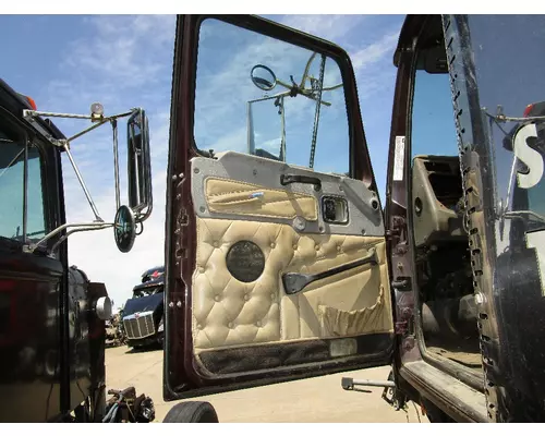 WESTERN STAR 4900 Door Assembly, Front