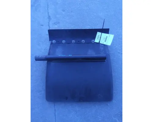 WESTERN STAR 4900 FENDER, QUARTERHALF REAR