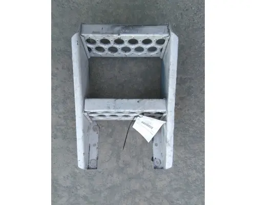 WESTERN STAR 4900 FRAME STEP