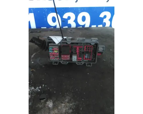 WESTERN STAR 4900 FUSE BOX