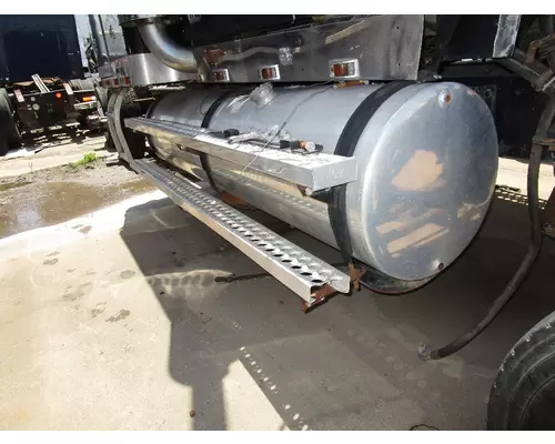 WESTERN STAR 4900 Fuel Tank