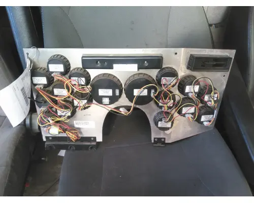 WESTERN STAR 4900 GAUGE CLUSTER