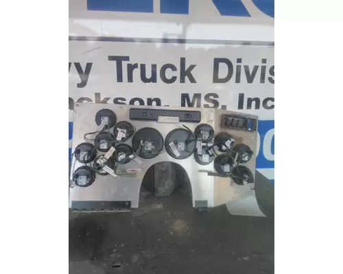 WESTERN STAR 4900 GAUGE CLUSTER