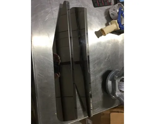 WESTERN STAR 4900 GRILLE