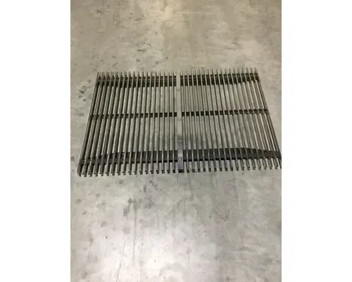 WESTERN STAR 4900 GRILLE