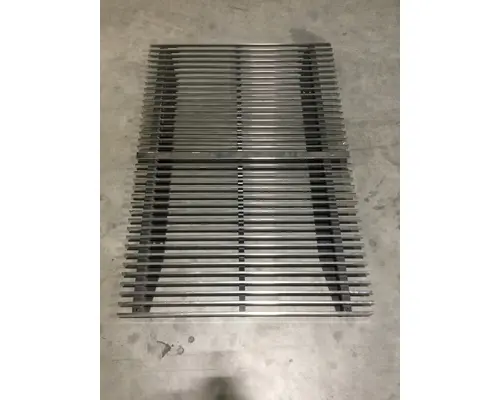 WESTERN STAR 4900 GRILLE
