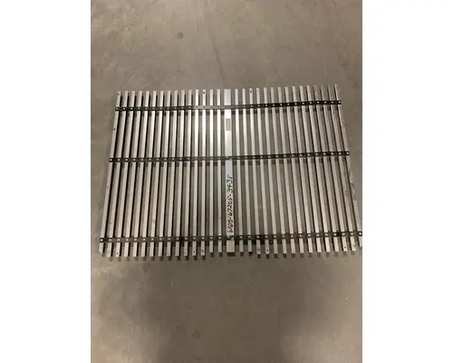 WESTERN STAR 4900 GRILLE