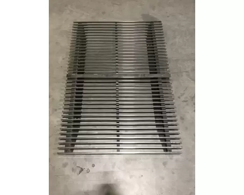 WESTERN STAR 4900 Grille