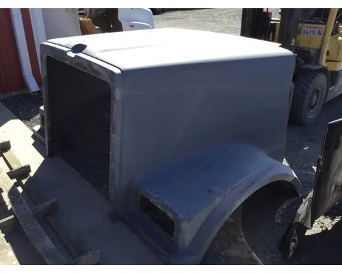 WESTERN STAR 4900 HOOD