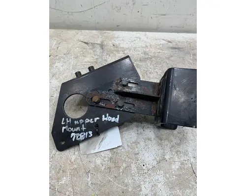 WESTERN STAR 4900 Hood Hinge