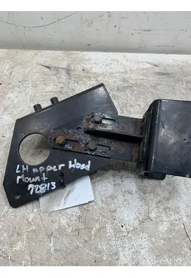 WESTERN STAR 4900 Hood Hinge