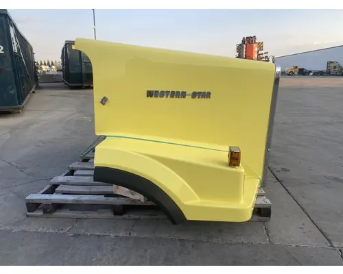 WESTERN STAR 4900 Hood