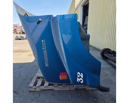 WESTERN STAR 4900 Hood
