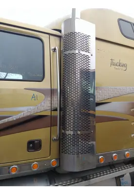 WESTERN STAR 4900 MUFFLER SHIELD