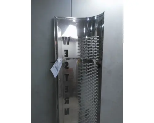 WESTERN STAR 4900 MUFFLER SHIELD