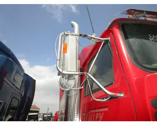 WESTERN STAR 4900 Mirror (Side View)