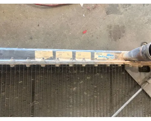 WESTERN STAR 4900 Radiator