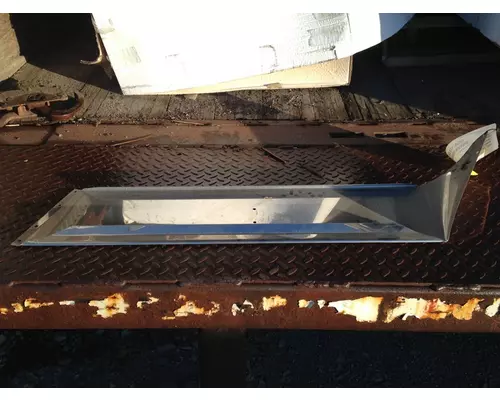 WESTERN STAR 4900 Sun Visor (External)