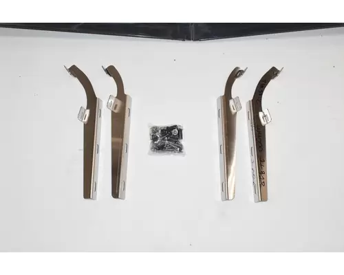 WESTERN STAR 4900 Sun Visor (External)