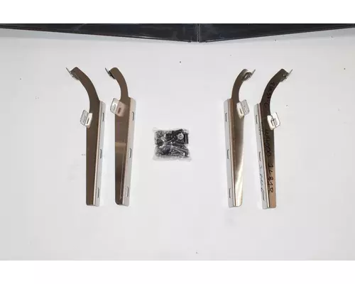 WESTERN STAR 4900 Sun Visor (External)