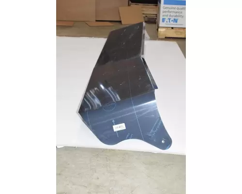 WESTERN STAR 4900 Sun Visor (External)